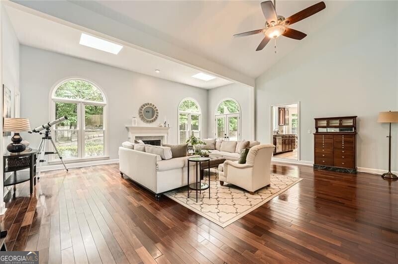 Roswell, Georgia, 30075, United States, 6 Bedrooms Bedrooms, ,6 BathroomsBathrooms,Residential,Active,1831832