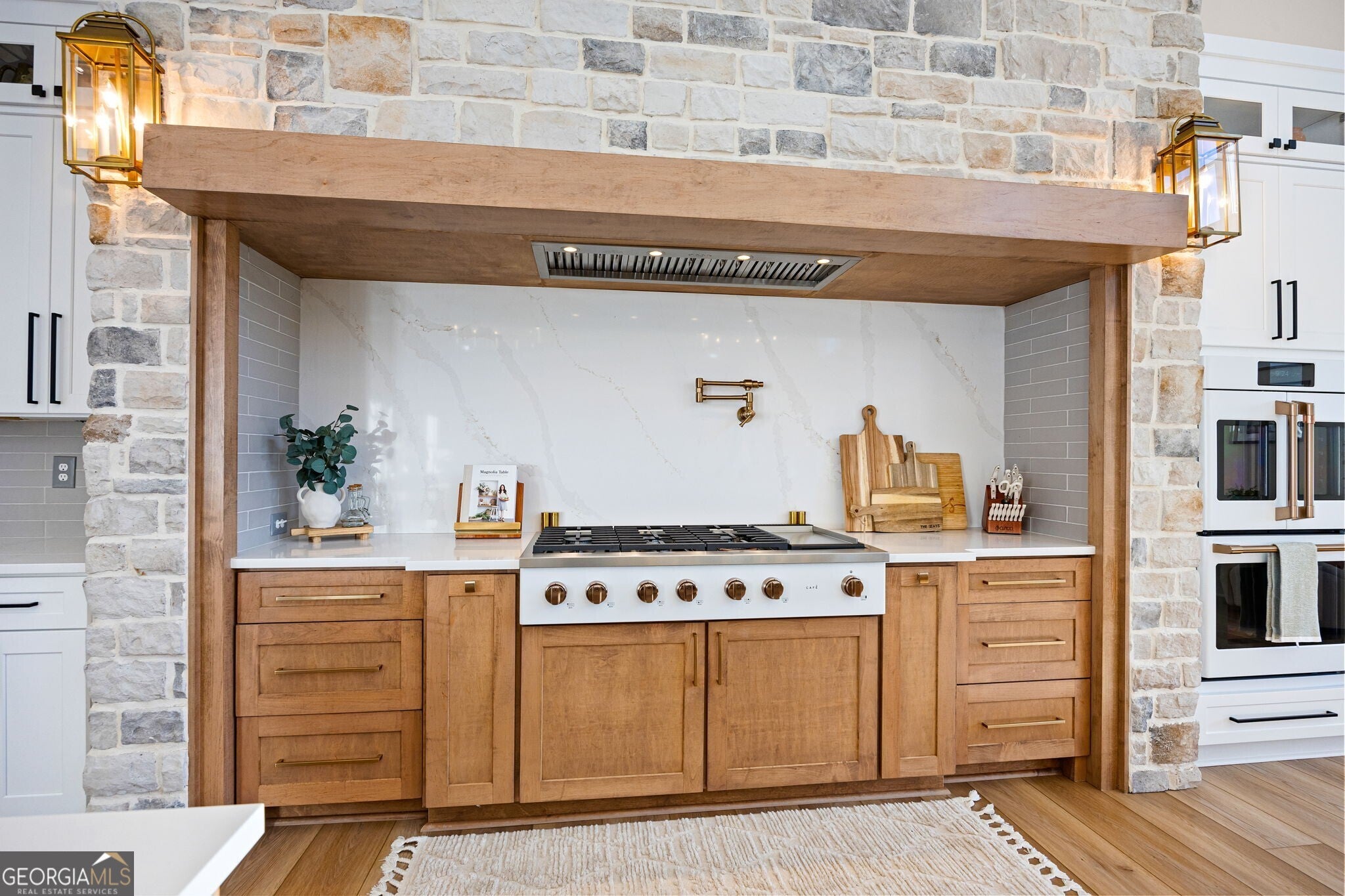 Rydal, Georgia, 30171, United States, 5 Bedrooms Bedrooms, ,5 BathroomsBathrooms,Residential,Active,1987251