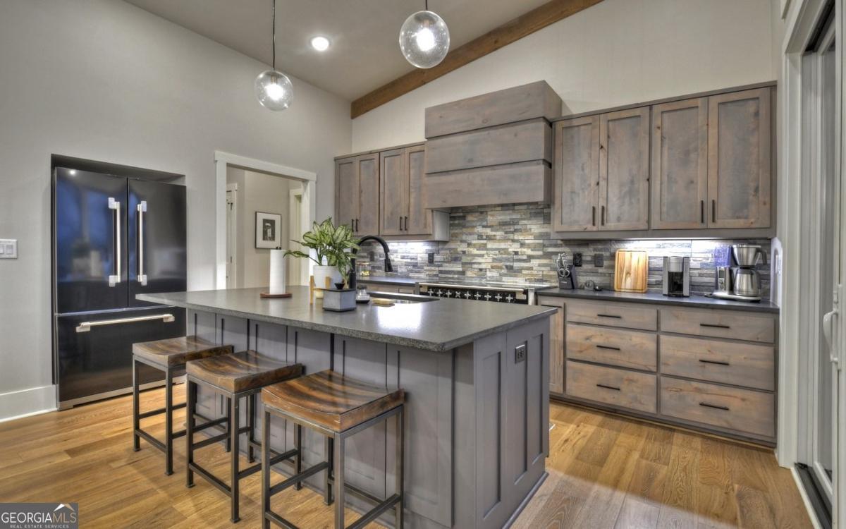 Morganton, Georgia, 30560, United States, 3 Bedrooms Bedrooms, ,4 BathroomsBathrooms,Residential,Active,2010579