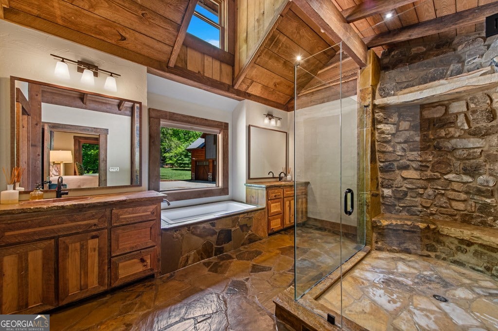 Cherry Log, Georgia, 30522, United States, 5 Bedrooms Bedrooms, ,5 BathroomsBathrooms,Residential,Active,2045694