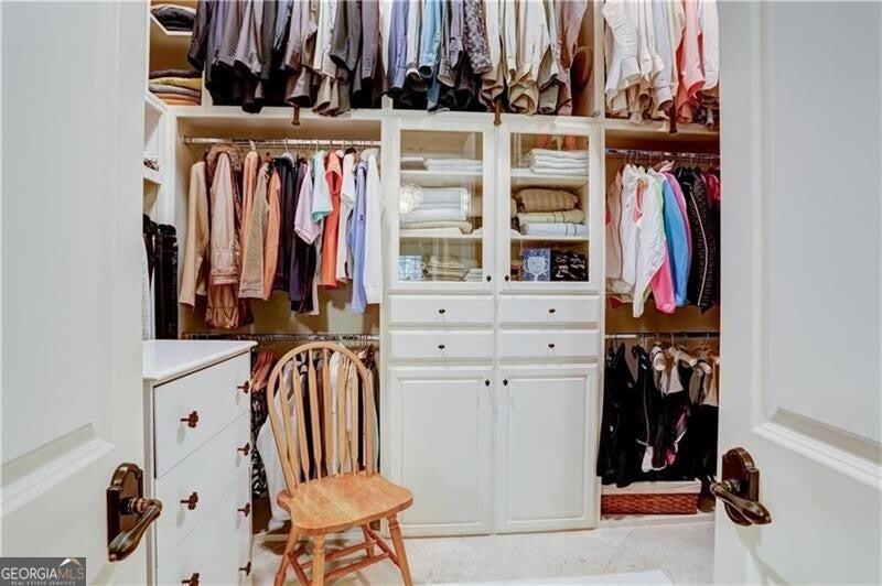 Atlanta, Georgia, 30339, United States, 5 Bedrooms Bedrooms, ,7 BathroomsBathrooms,Residential,Active,1936159