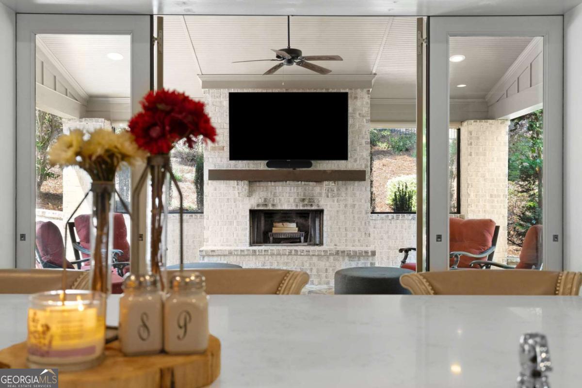 Flowery Branch, Georgia, 30542, United States, 5 Bedrooms Bedrooms, ,7 BathroomsBathrooms,Residential,Active,1941126