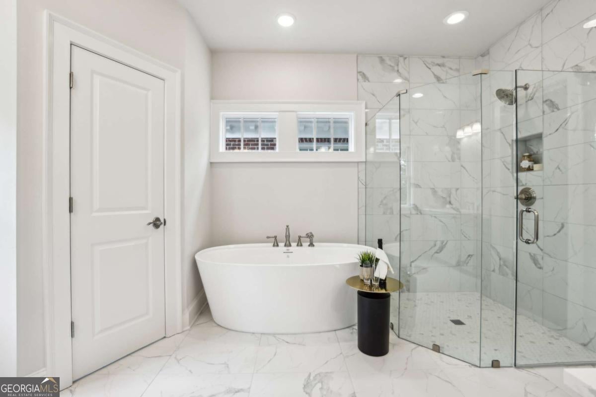 Alpharetta, Georgia, 30009, United States, 3 Bedrooms Bedrooms, ,4 BathroomsBathrooms,Residential,Active,1849535