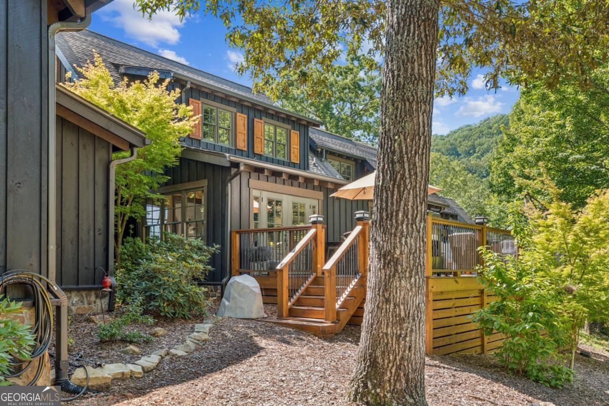 Ellijay, Georgia, 30536, United States, 3 Bedrooms Bedrooms, ,4 BathroomsBathrooms,Residential,Active,1929422