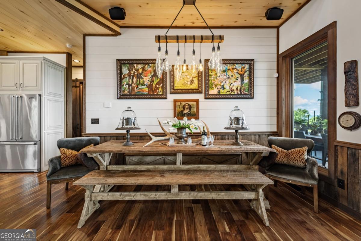 Blue Ridge, Georgia, 30513, United States, 4 Bedrooms Bedrooms, ,4 BathroomsBathrooms,Residential,Active,1905085