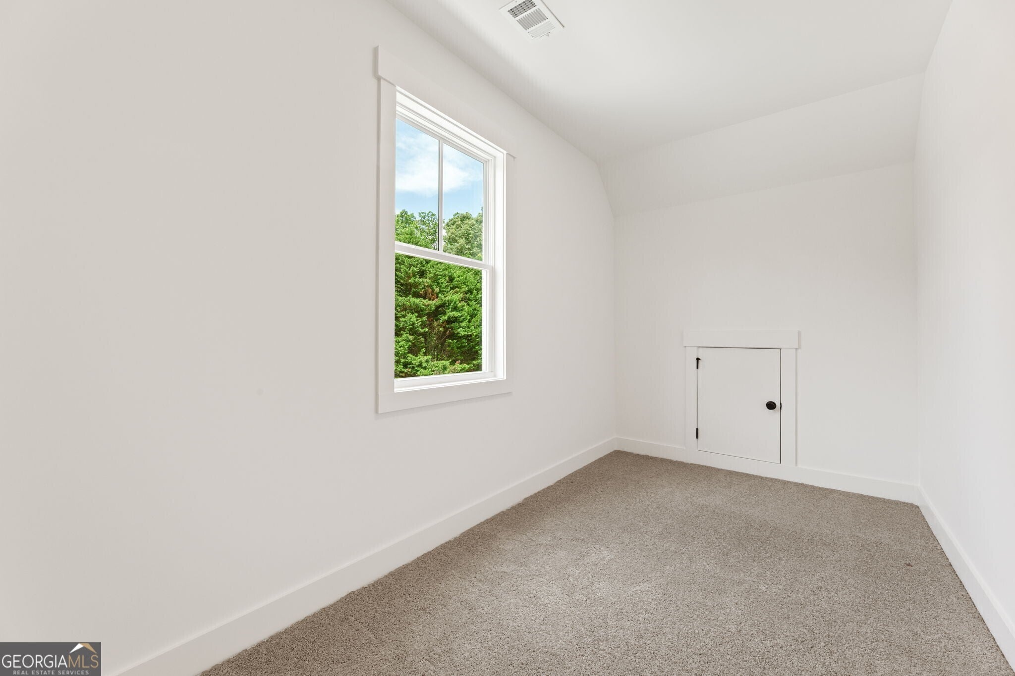 Gainesville, Georgia, 30506, United States, 4 Bedrooms Bedrooms, ,4 BathroomsBathrooms,Residential,Active,1894199