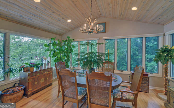 Hiawassee, Georgia, 30546, United States, 4 Bedrooms Bedrooms, ,3 BathroomsBathrooms,Residential,Active,1863272