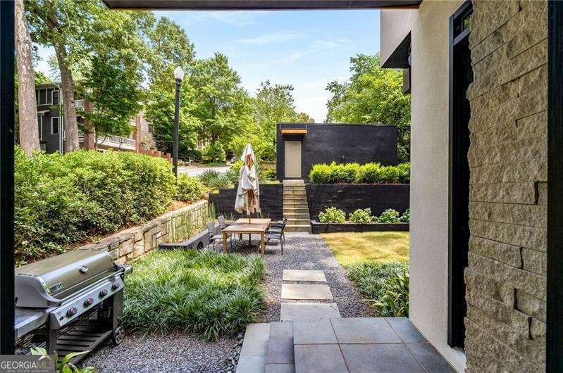 Atlanta, Georgia, 30306, United States, 4 Bedrooms Bedrooms, ,4 BathroomsBathrooms,Residential,Active,1828965