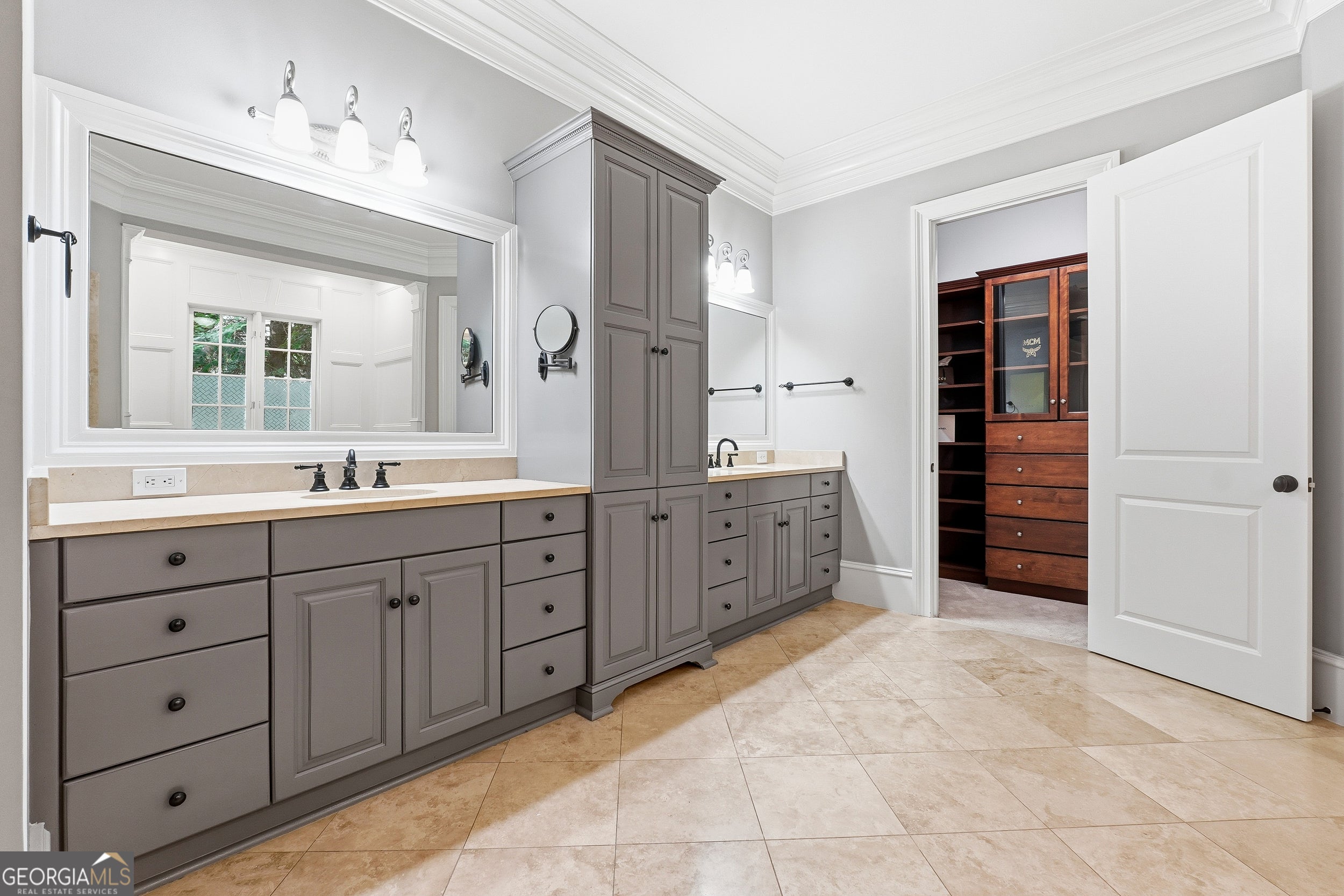 Kennesaw, Georgia, 30152, United States, 6 Bedrooms Bedrooms, ,8 BathroomsBathrooms,Residential,Active,2009375