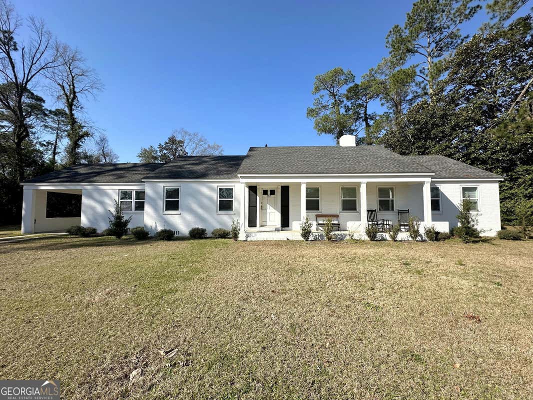 502 S HUTCHINSON AVE, ADEL, GA 31620, photo 1 of 19