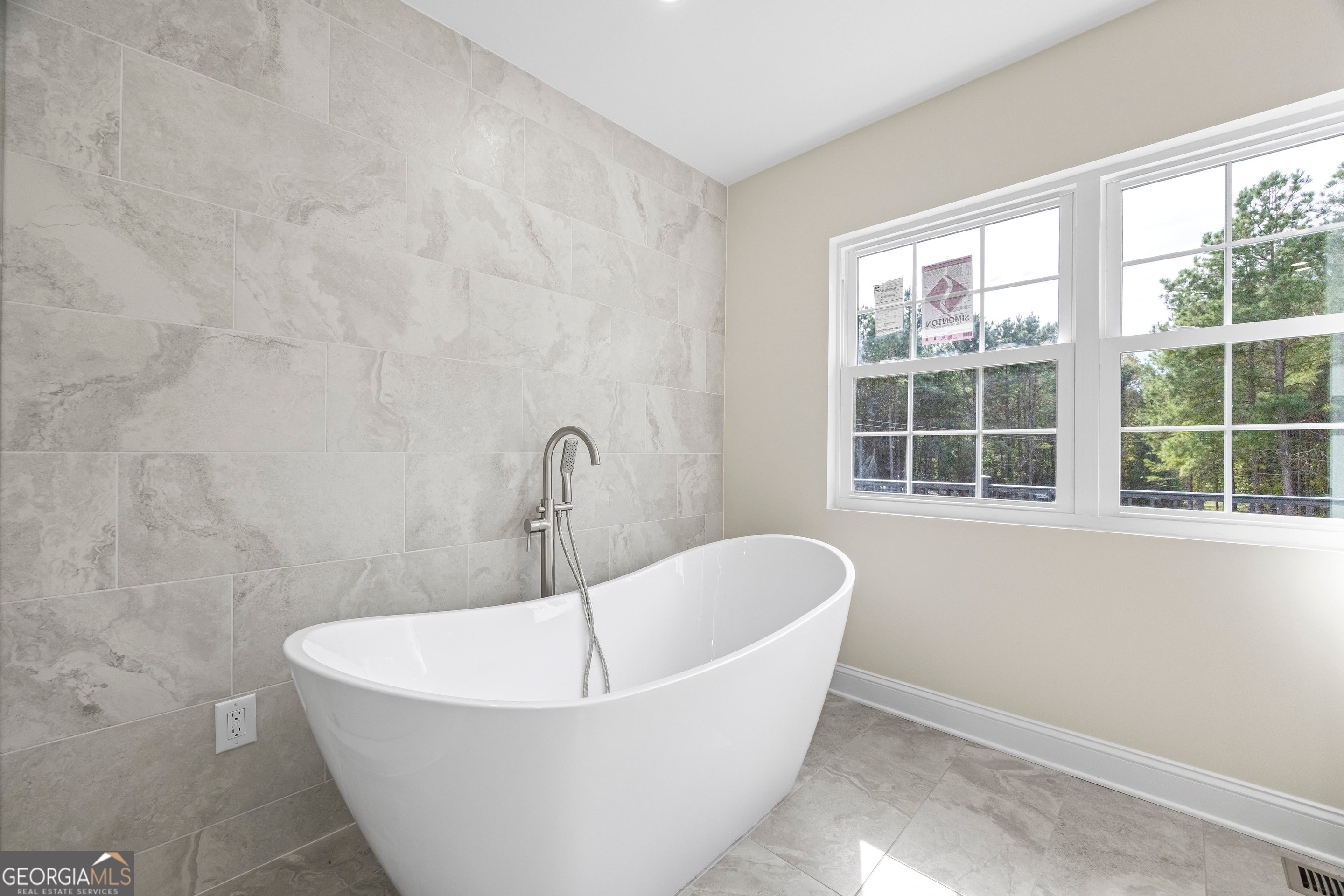 Martin, Georgia, 30557, United States, 6 Bedrooms Bedrooms, ,5 BathroomsBathrooms,Residential,Active,1964253