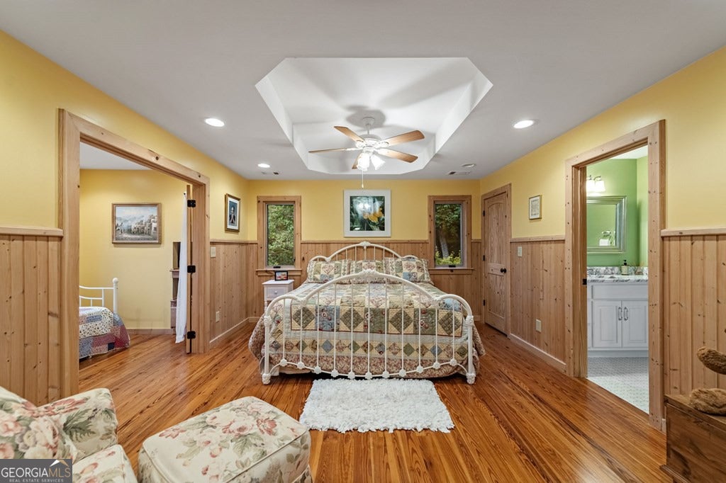 Morganton, Georgia, 30560, United States, 4 Bedrooms Bedrooms, ,5 BathroomsBathrooms,Residential,Active,1953363