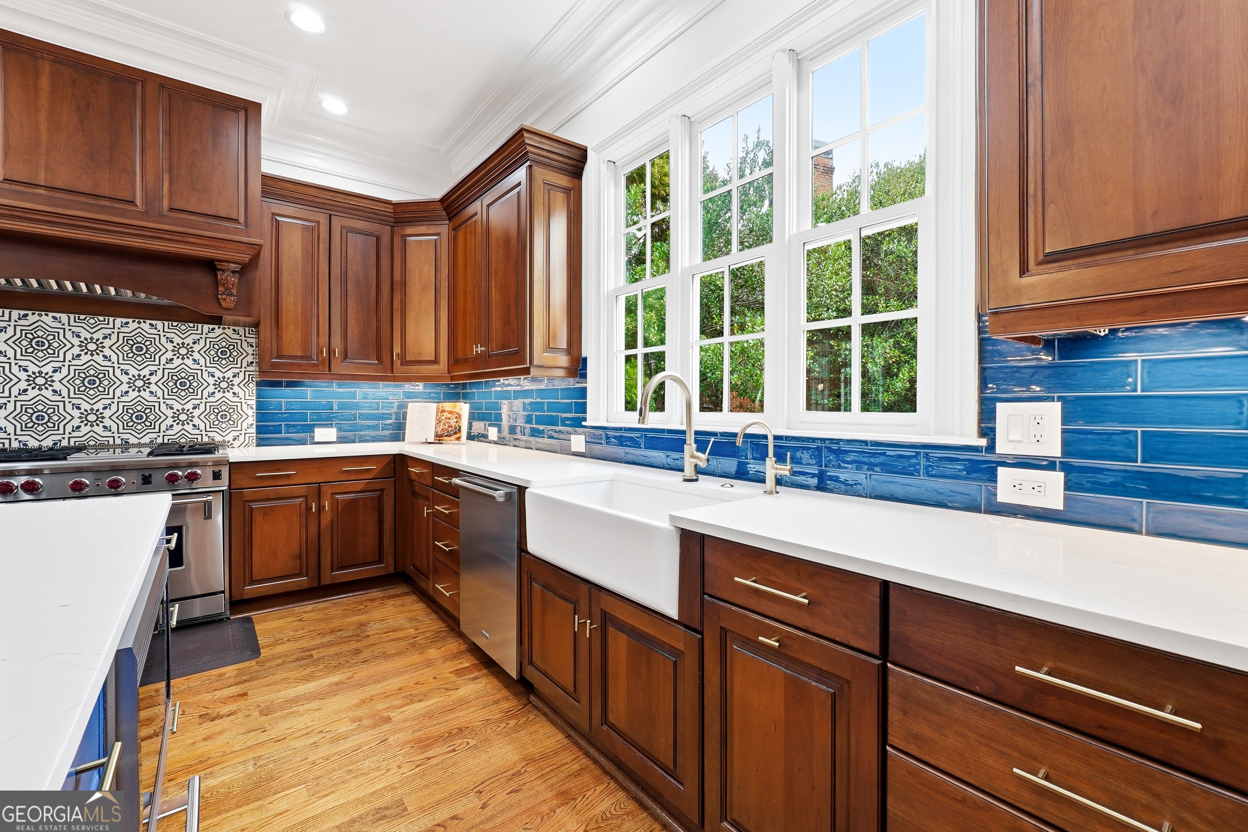 Kennesaw, Georgia, 30152, United States, 6 Bedrooms Bedrooms, ,8 BathroomsBathrooms,Residential,Active,2009375