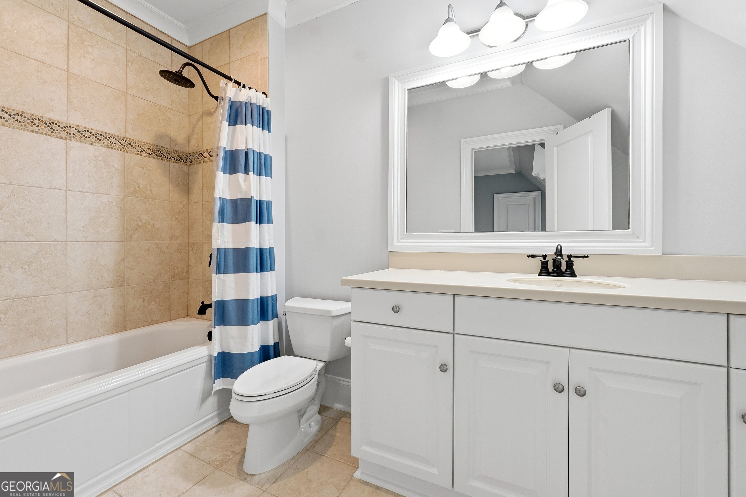 Kennesaw, Georgia, 30152, United States, 6 Bedrooms Bedrooms, ,8 BathroomsBathrooms,Residential,Active,2009375