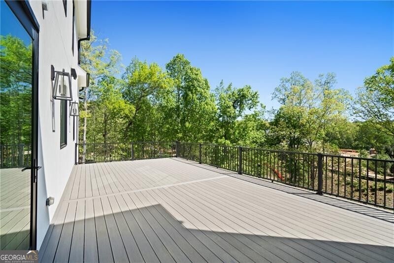 Johns Creek, Georgia, 30022, United States, ,6 BathroomsBathrooms,Residential,Active,1799393