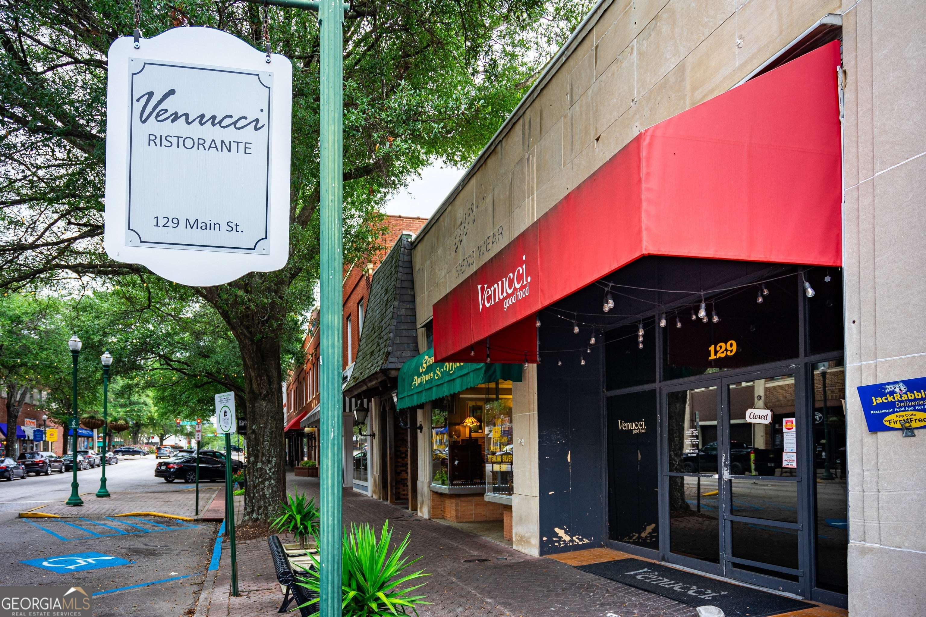 Lagrange, Georgia, 30240, United States, 5 Bedrooms Bedrooms, ,8 BathroomsBathrooms,Residential,Active,2002360