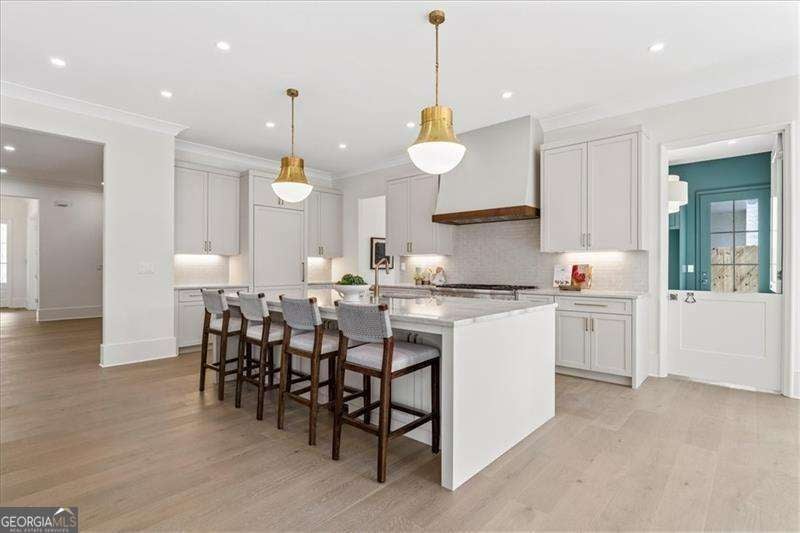 Atlanta, Georgia, 30309, United States, ,5 BathroomsBathrooms,Residential,Active,1869107