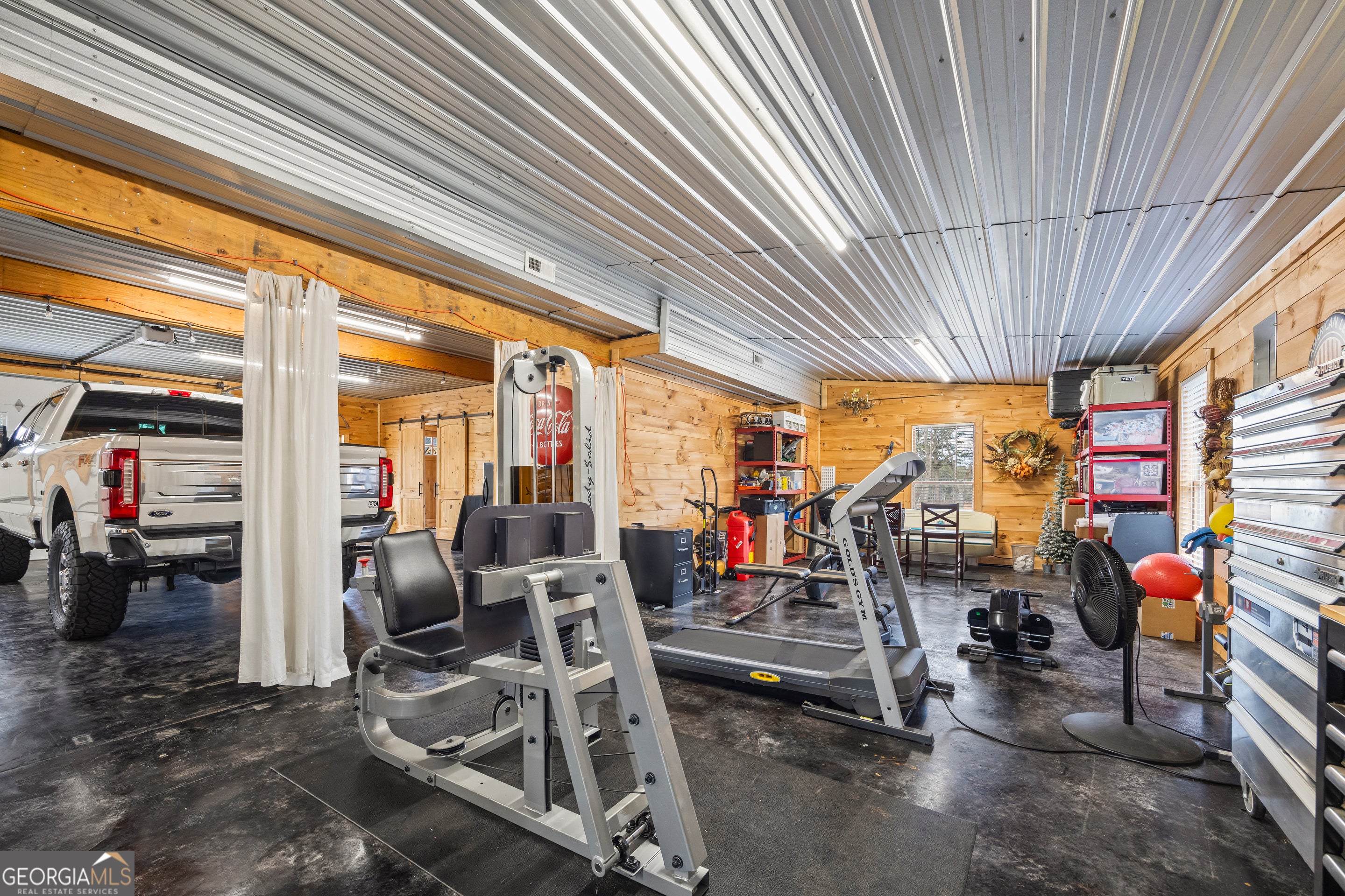 Hartwell, Georgia, 30643, United States, 6 Bedrooms Bedrooms, ,6 BathroomsBathrooms,Residential,Active,2011216