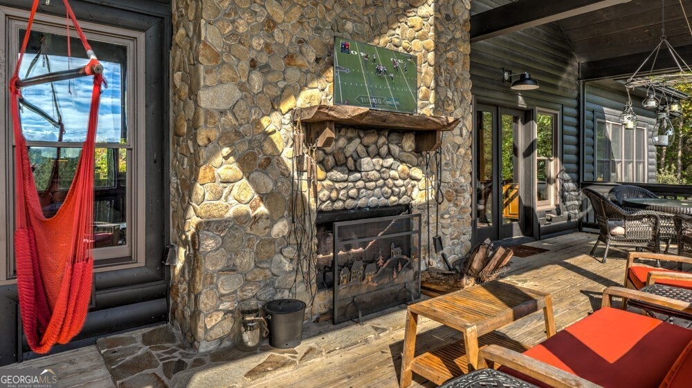 Ellijay, Georgia, 30536, United States, 6 Bedrooms Bedrooms, ,5 BathroomsBathrooms,Residential,Active,1936401