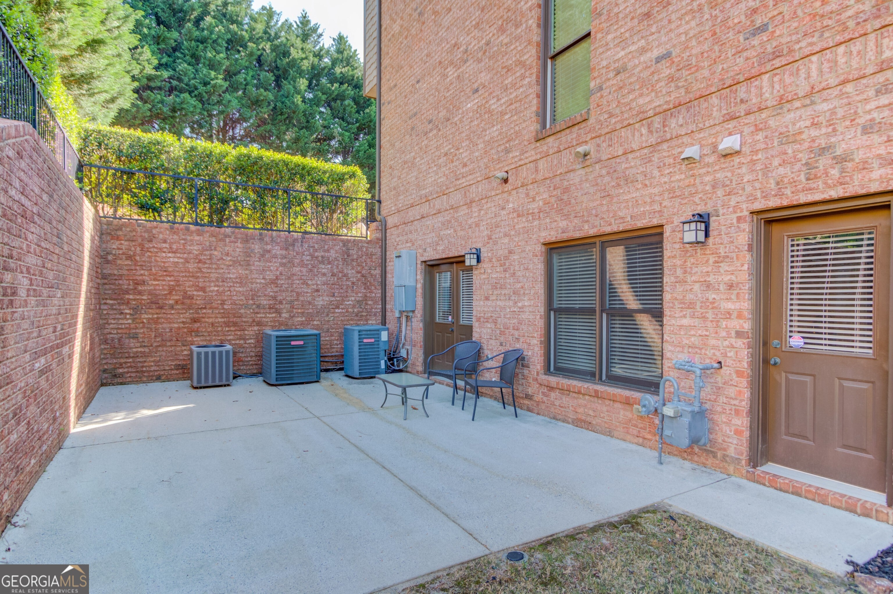 Cumming, Georgia, 30040, United States, 6 Bedrooms Bedrooms, ,7 BathroomsBathrooms,Residential,Active,1898201