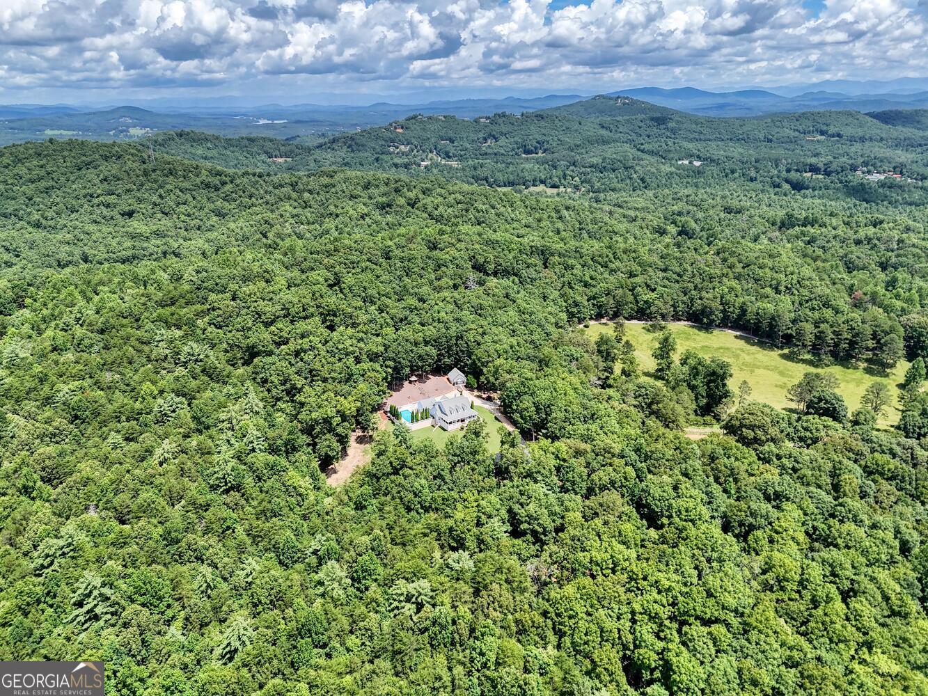 Blairsville, Georgia, 30512, United States, 4 Bedrooms Bedrooms, ,4 BathroomsBathrooms,Residential,Active,1897990