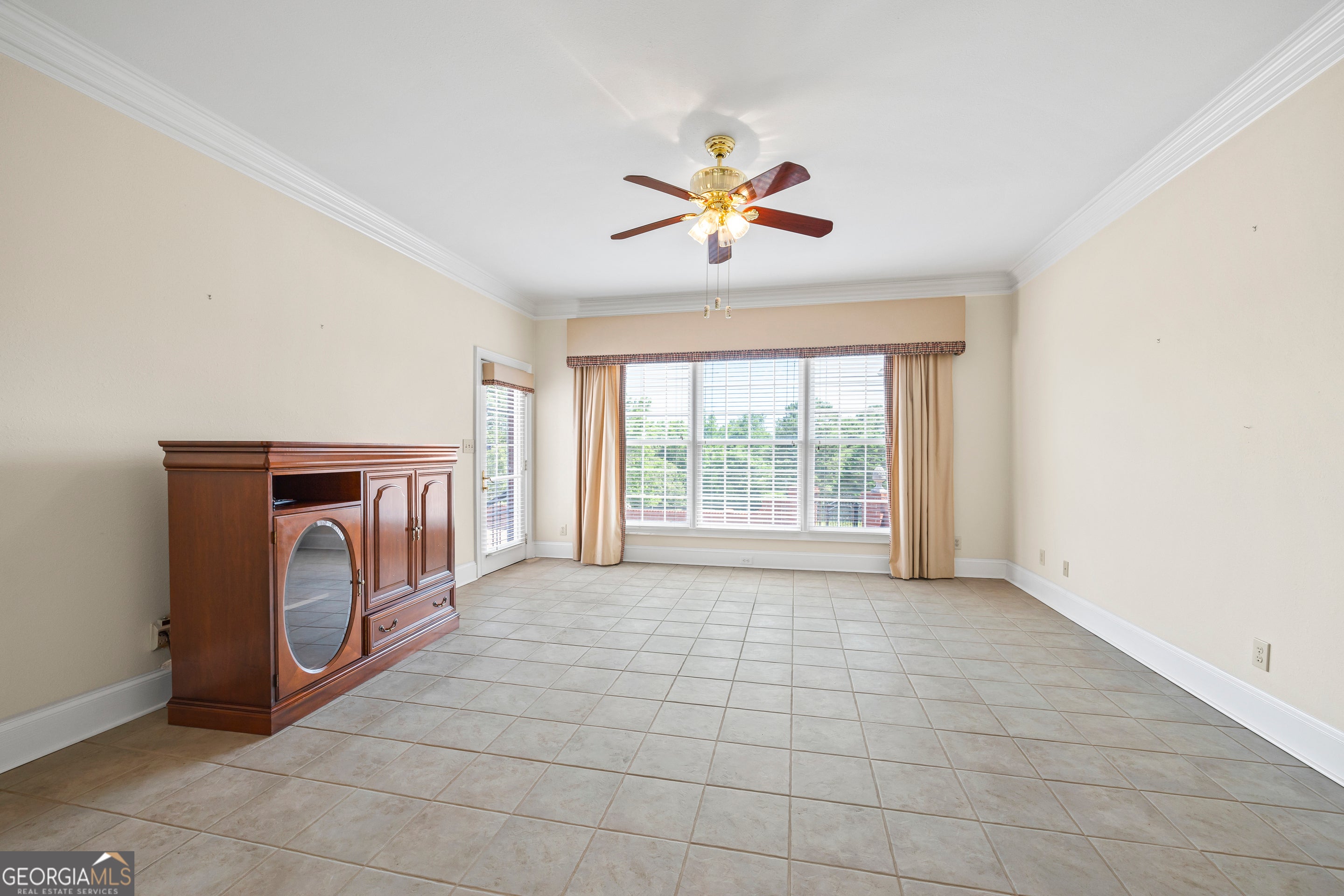 Lavonia, Georgia, 30553, United States, 5 Bedrooms Bedrooms, ,5 BathroomsBathrooms,Residential,Active,1862896