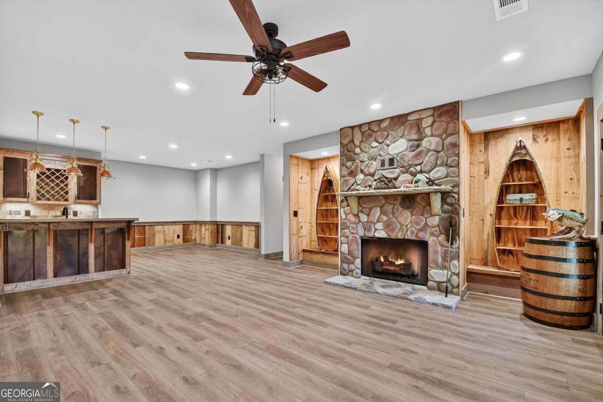 Ellijay, Georgia, 30540, United States, 4 Bedrooms Bedrooms, ,3 BathroomsBathrooms,Residential,Active,1971791