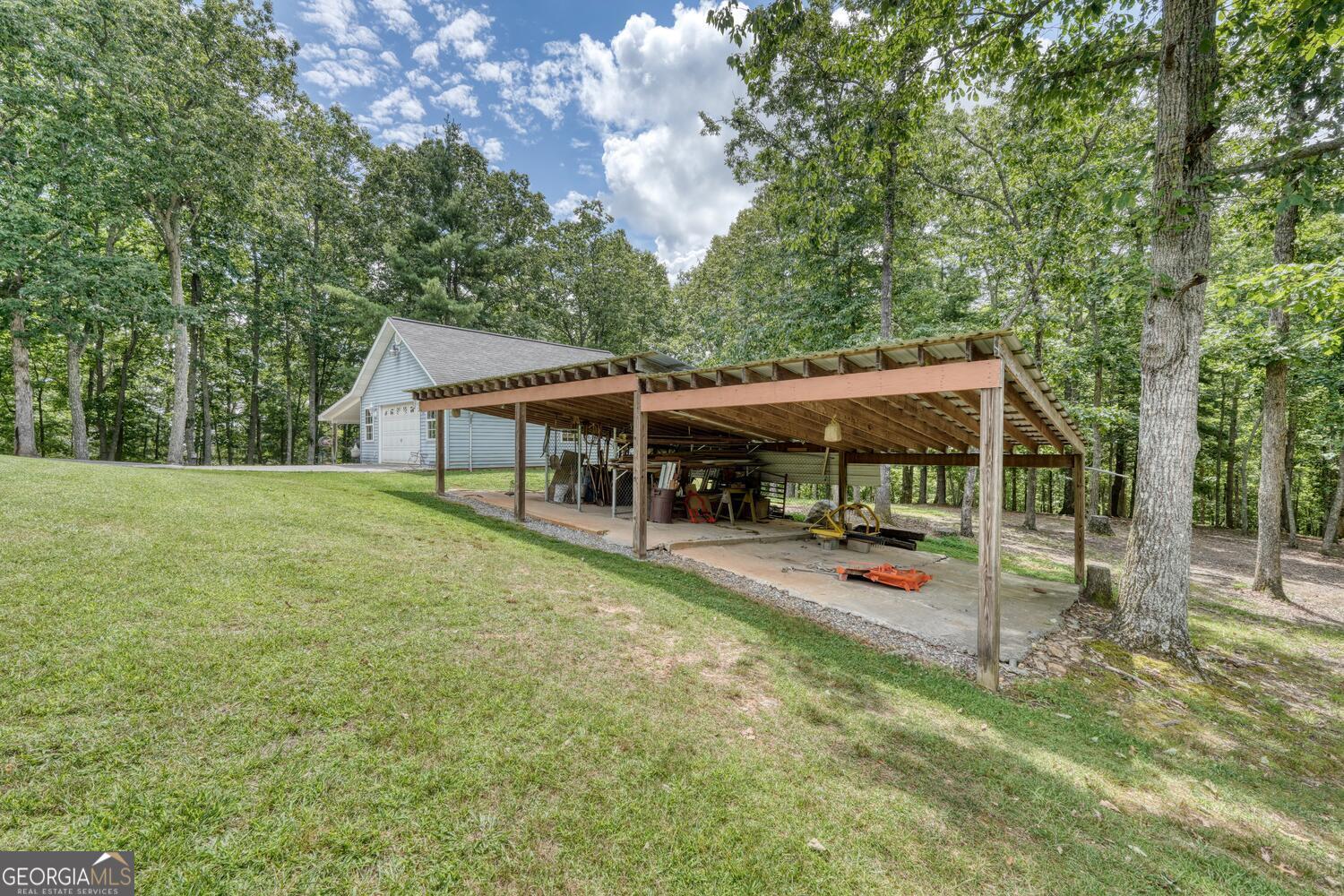 Blairsville, Georgia, 30512, United States, 4 Bedrooms Bedrooms, ,4 BathroomsBathrooms,Residential,Active,1897990