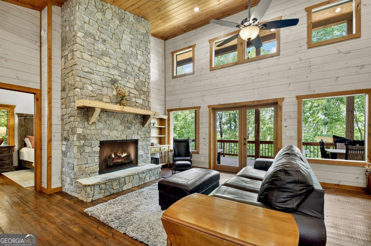 Morganton, Georgia, 30560, United States, 4 Bedrooms Bedrooms, ,4 BathroomsBathrooms,Residential,Active,1853343