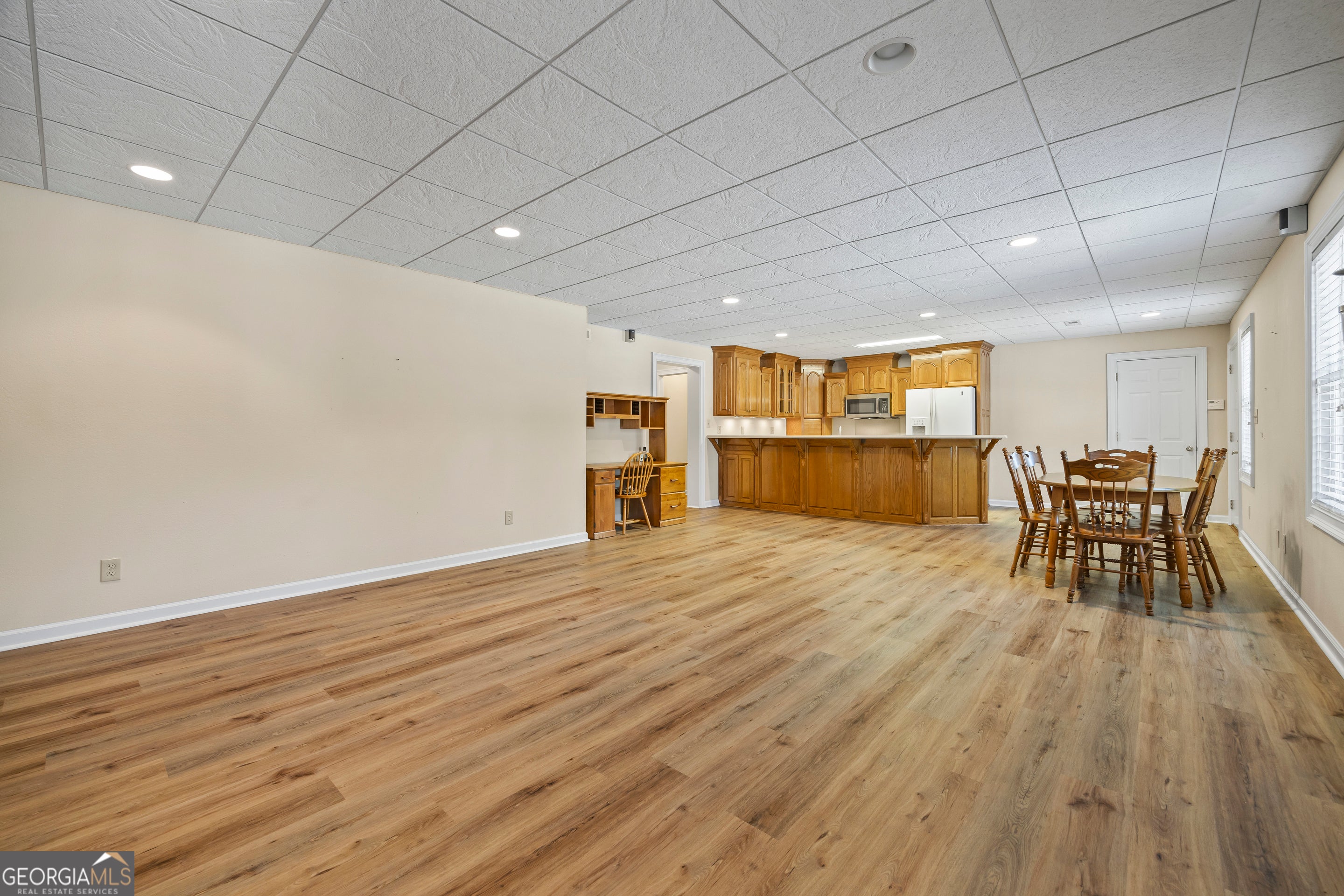 Lavonia, Georgia, 30553, United States, 5 Bedrooms Bedrooms, ,5 BathroomsBathrooms,Residential,Active,1862896