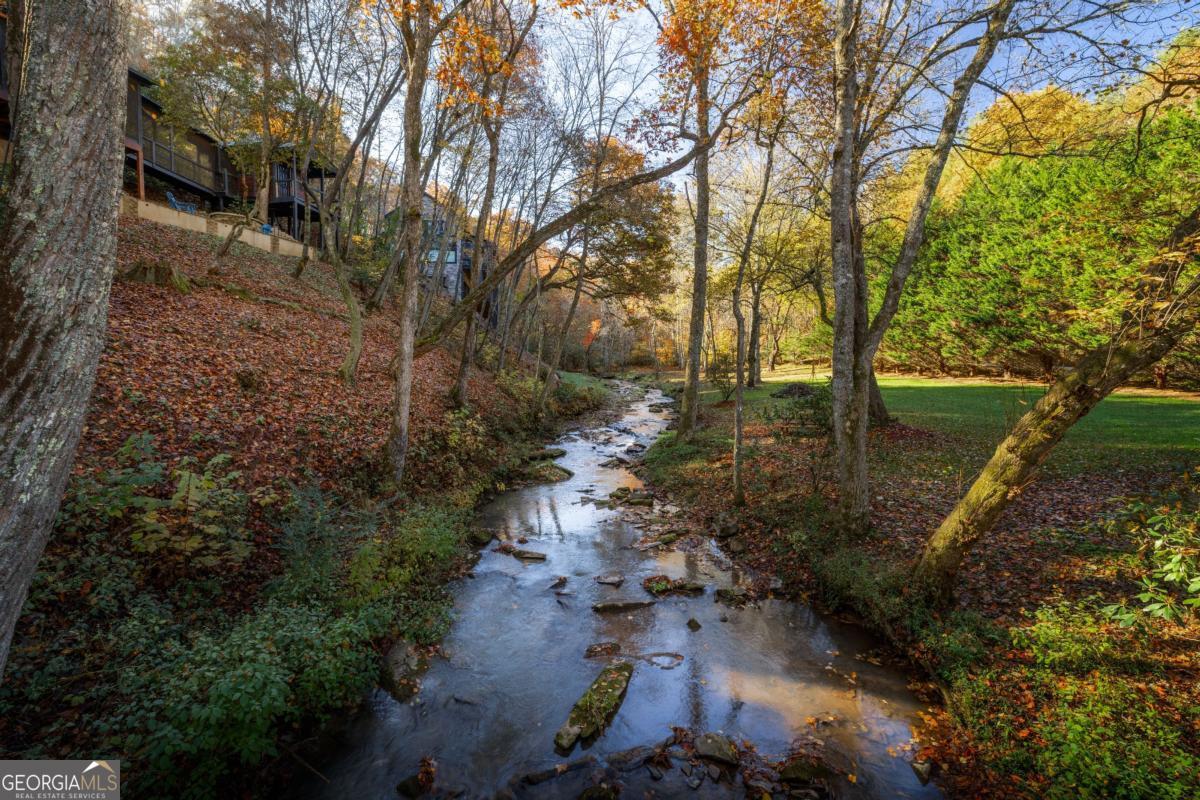 Blue Ridge, Georgia, 30513, United States, 4 Bedrooms Bedrooms, ,4 BathroomsBathrooms,Residential,Active,1990584