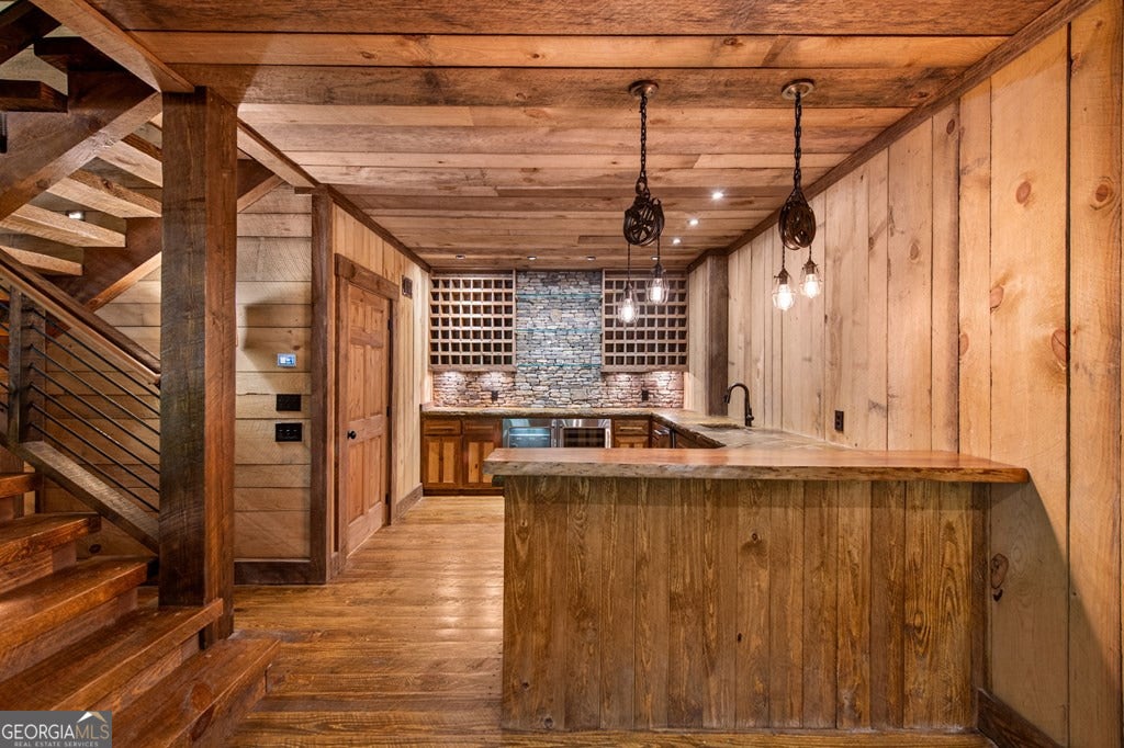 Cherry Log, Georgia, 30522, United States, 5 Bedrooms Bedrooms, ,5 BathroomsBathrooms,Residential,Active,2045694