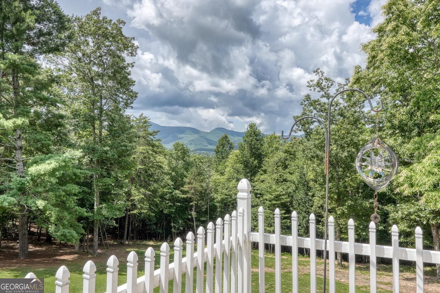 Blairsville, Georgia, 30512, United States, 4 Bedrooms Bedrooms, ,4 BathroomsBathrooms,Residential,Active,1897990