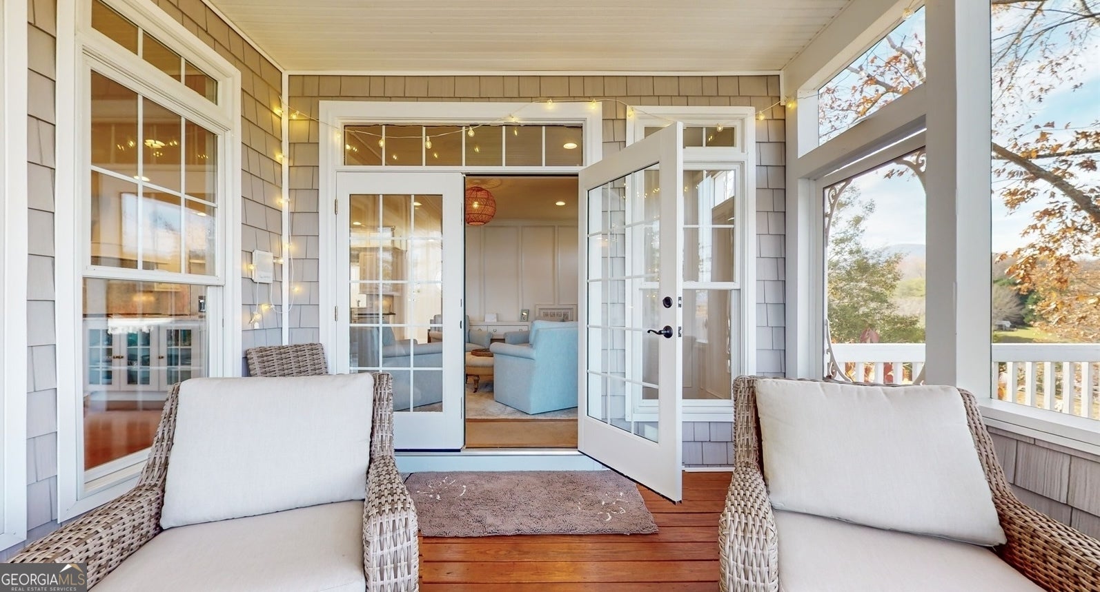 Hiawassee, Georgia, 30546, United States, 8 Bedrooms Bedrooms, ,6 BathroomsBathrooms,Residential,Active,1821963