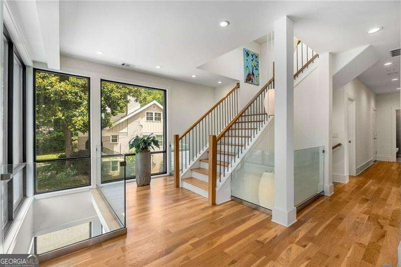 Atlanta, Georgia, 30306, United States, 4 Bedrooms Bedrooms, ,4 BathroomsBathrooms,Residential,Active,1828965