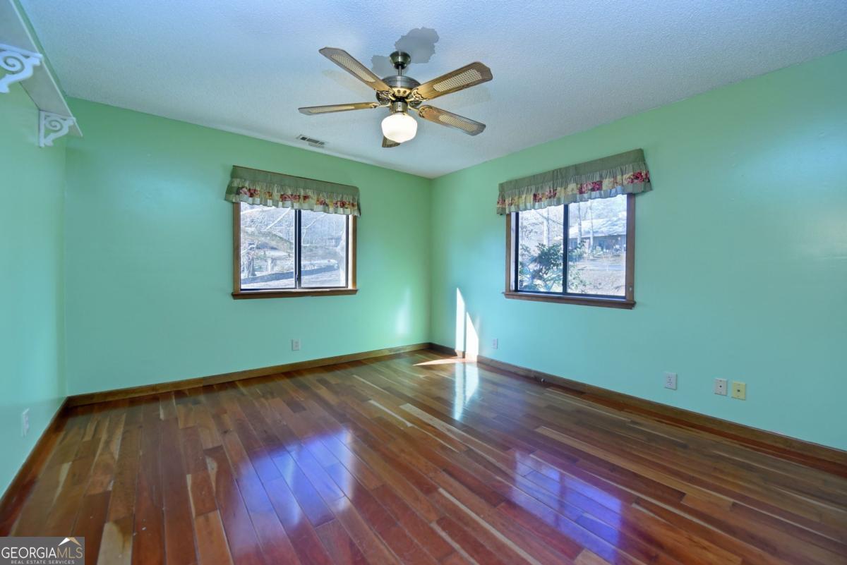 Blairsville, Georgia, 30512, United States, 3 Bedrooms Bedrooms, ,3 BathroomsBathrooms,Residential,Active,2009374