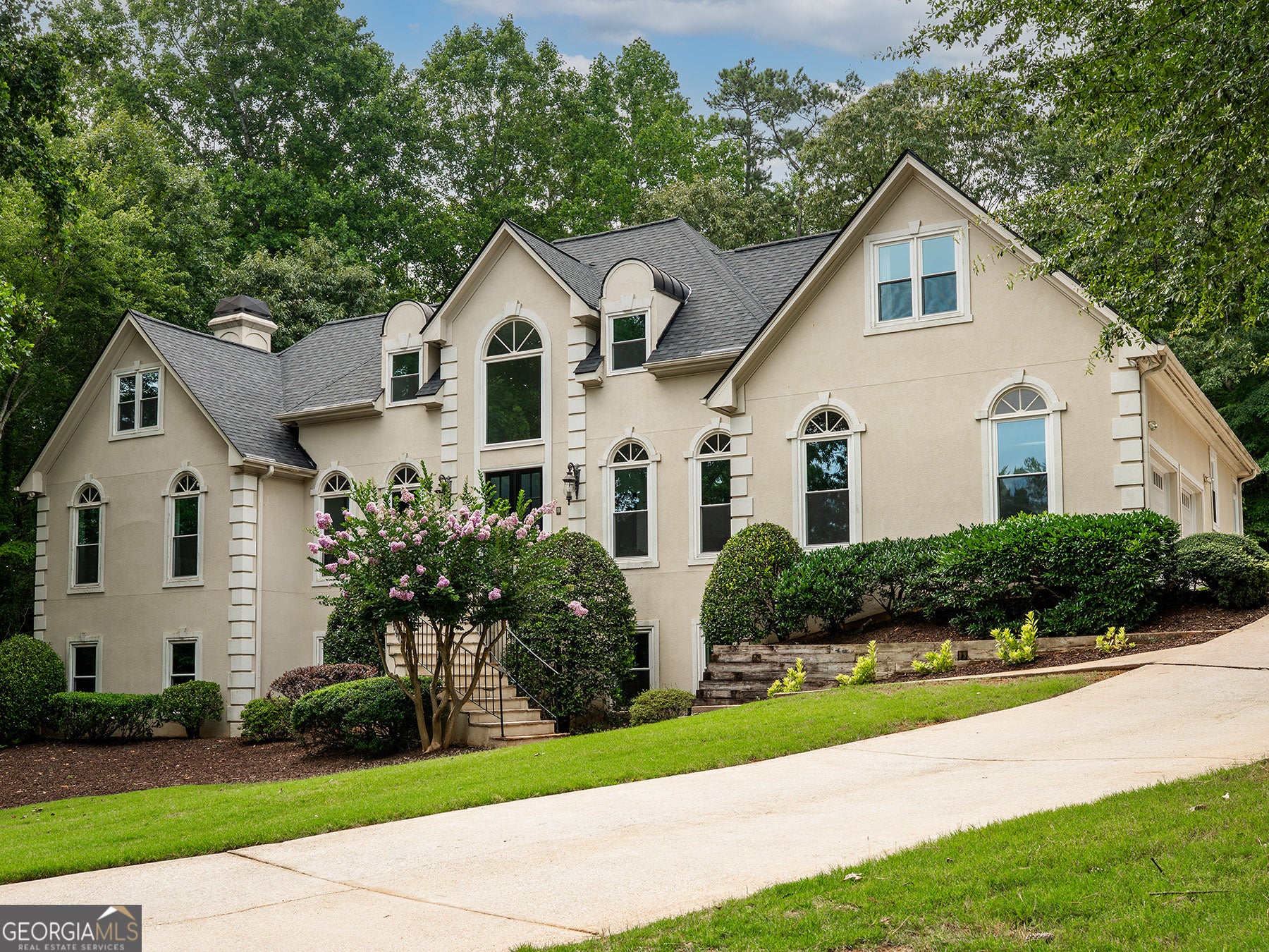 Roswell, Georgia, 30075, United States, 6 Bedrooms Bedrooms, ,6 BathroomsBathrooms,Residential,Active,1831832