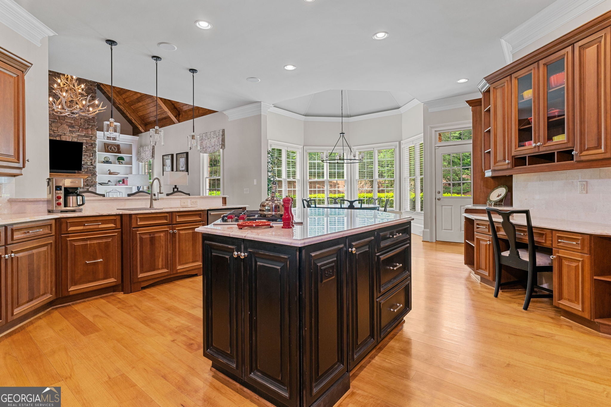 Canton, Georgia, 30115, United States, 6 Bedrooms Bedrooms, ,7 BathroomsBathrooms,Residential,Active,1831817