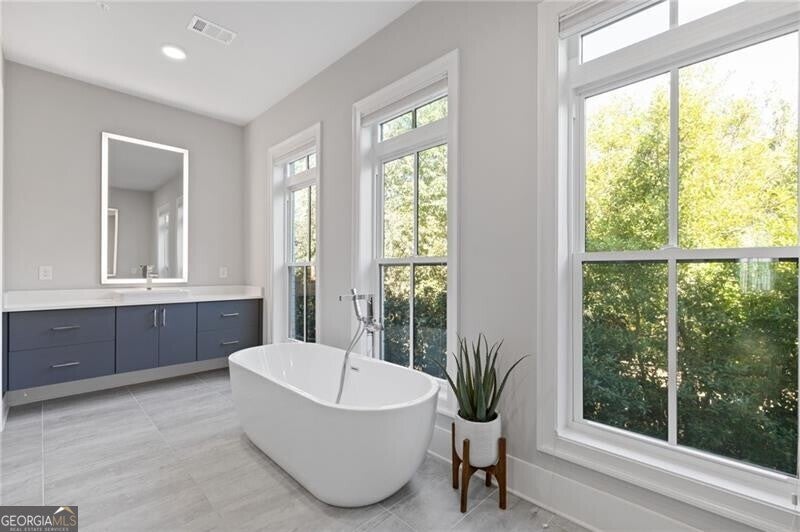 Atlanta, Georgia, 30308, United States, 3 Bedrooms Bedrooms, ,4 BathroomsBathrooms,Residential,Active,1969678