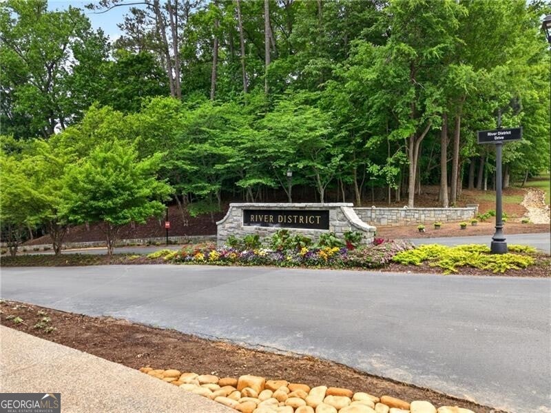 Berkeley Lake, Georgia, 30096, United States, 4 Bedrooms Bedrooms, ,6 BathroomsBathrooms,Residential,Active,2043794