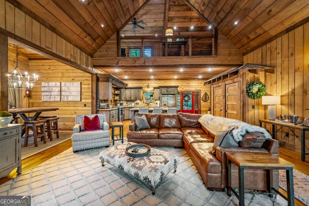 Blue Ridge, Georgia, 30513, United States, 3 Bedrooms Bedrooms, ,5 BathroomsBathrooms,Residential,Active,1973533