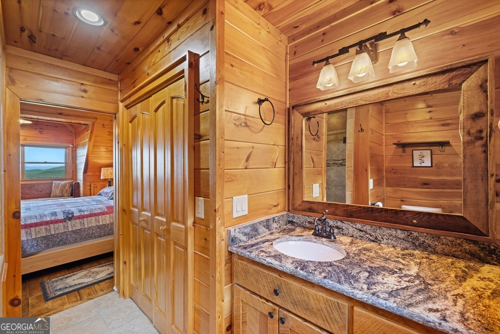 Mineral Bluff, Georgia, 30559, United States, 4 Bedrooms Bedrooms, ,5 BathroomsBathrooms,Residential,Active,2044577