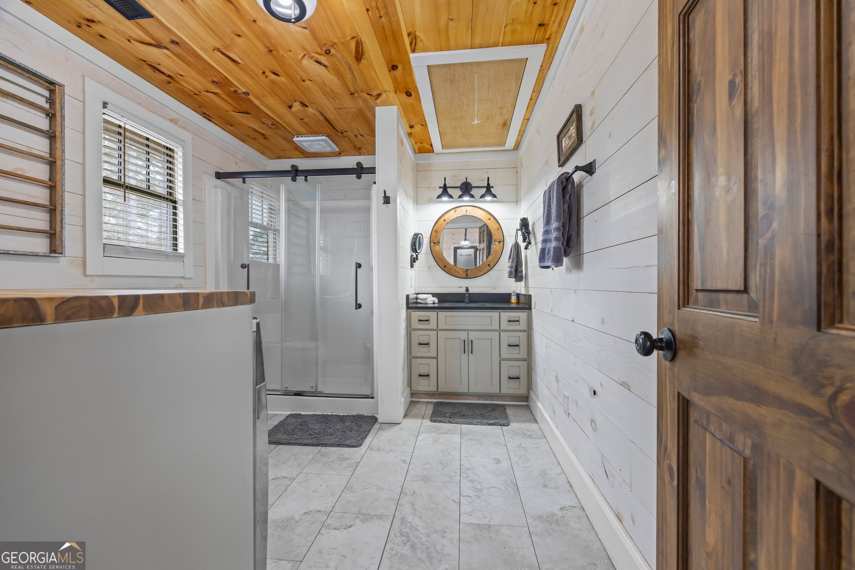 Hartwell, Georgia, 30643, United States, 6 Bedrooms Bedrooms, ,6 BathroomsBathrooms,Residential,Active,2011216