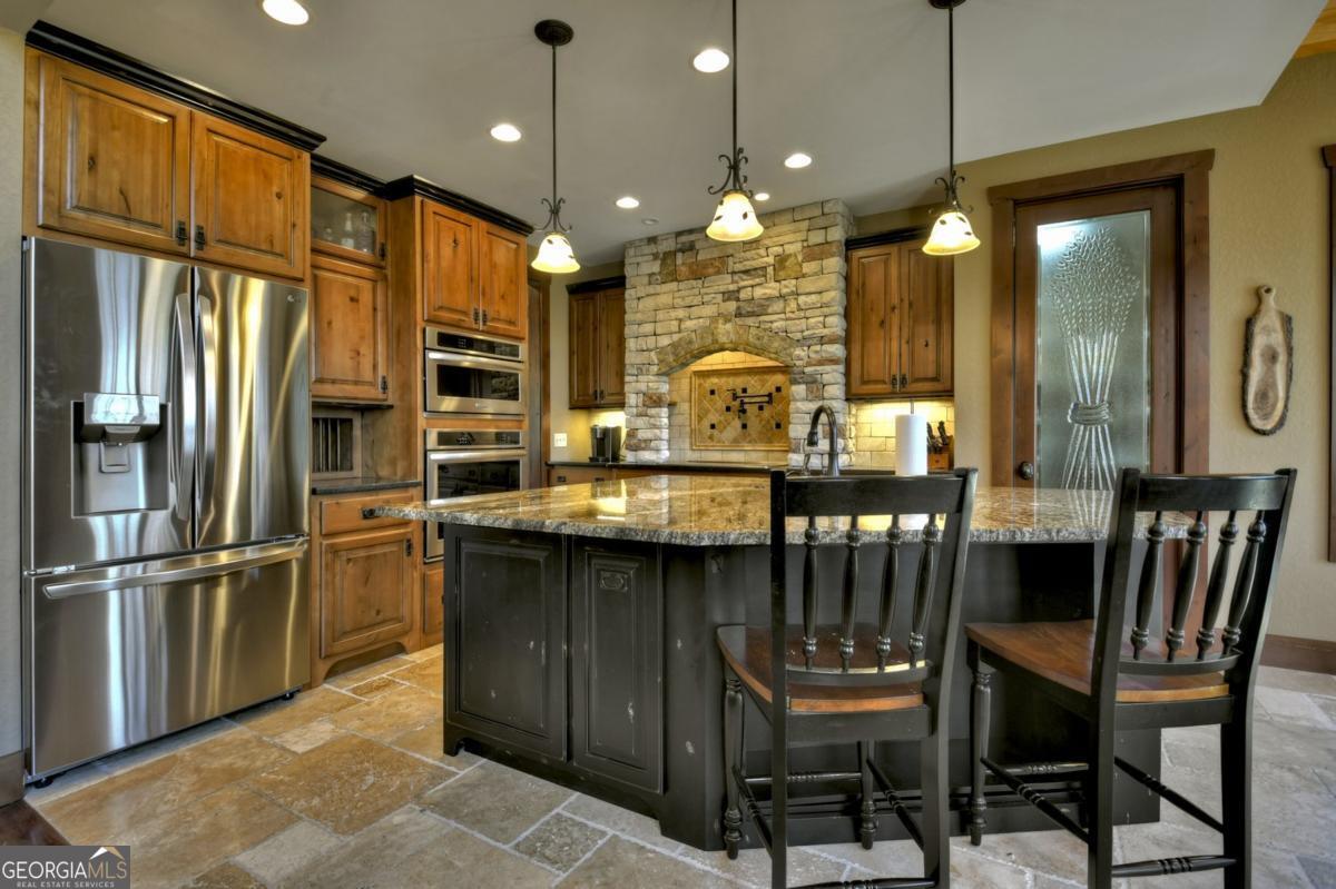 Ellijay, Georgia, 30536, United States, 5 Bedrooms Bedrooms, ,6 BathroomsBathrooms,Residential,Active,1953697