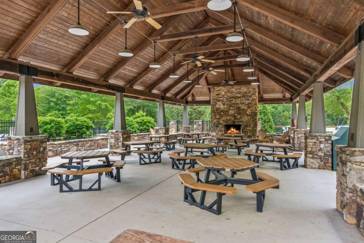 Big Canoe, Georgia, 30143, United States, 5 Bedrooms Bedrooms, ,6 BathroomsBathrooms,Residential,Active,1997550