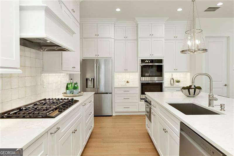 Cumming, Georgia, 30028, United States, 5 Bedrooms Bedrooms, ,5 BathroomsBathrooms,Residential,Active,1764873