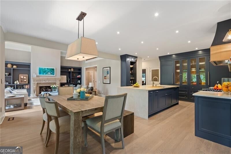 Johns Creek, Georgia, 30022, United States, 6 Bedrooms Bedrooms, ,5 BathroomsBathrooms,Residential,Active,1943817