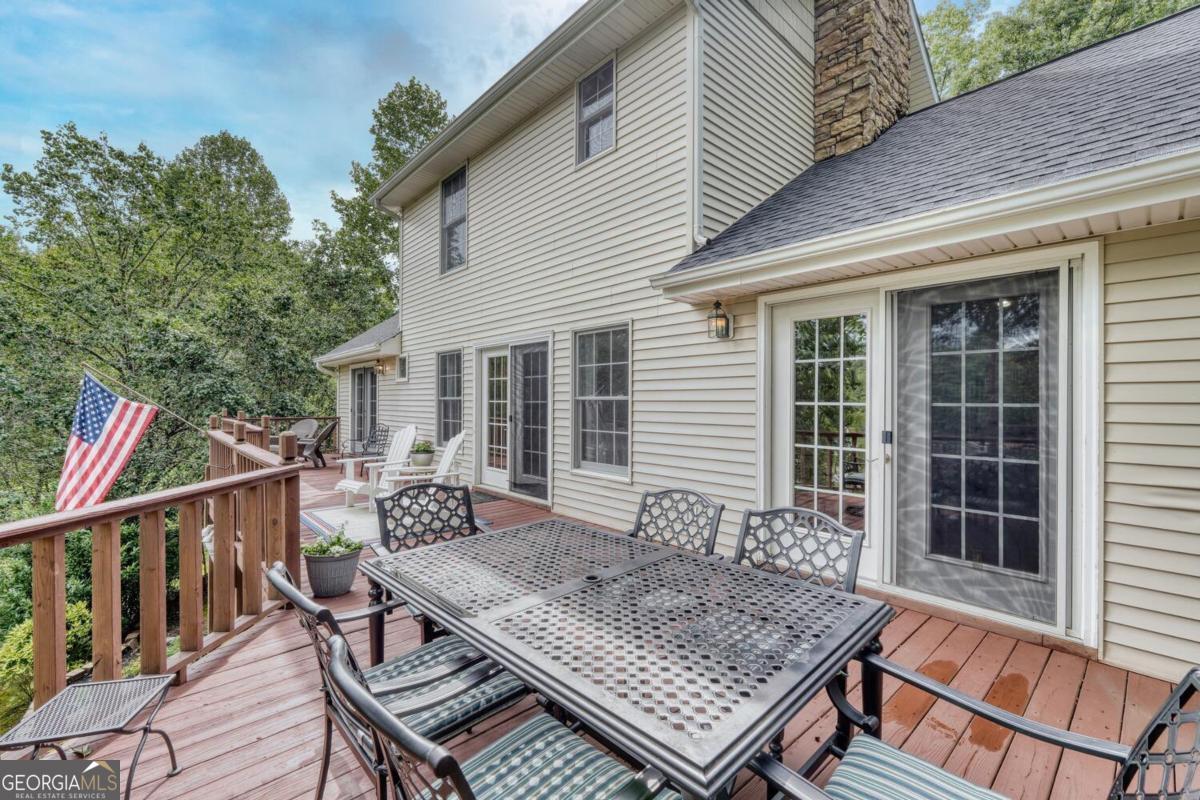 Blairsville, Georgia, 30512, United States, 4 Bedrooms Bedrooms, ,4 BathroomsBathrooms,Residential,Active,1926683