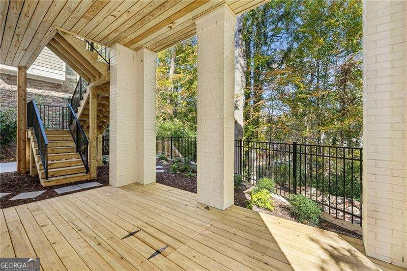 Atlanta, Georgia, 30306, United States, 6 Bedrooms Bedrooms, ,7 BathroomsBathrooms,Residential,Active,1994977