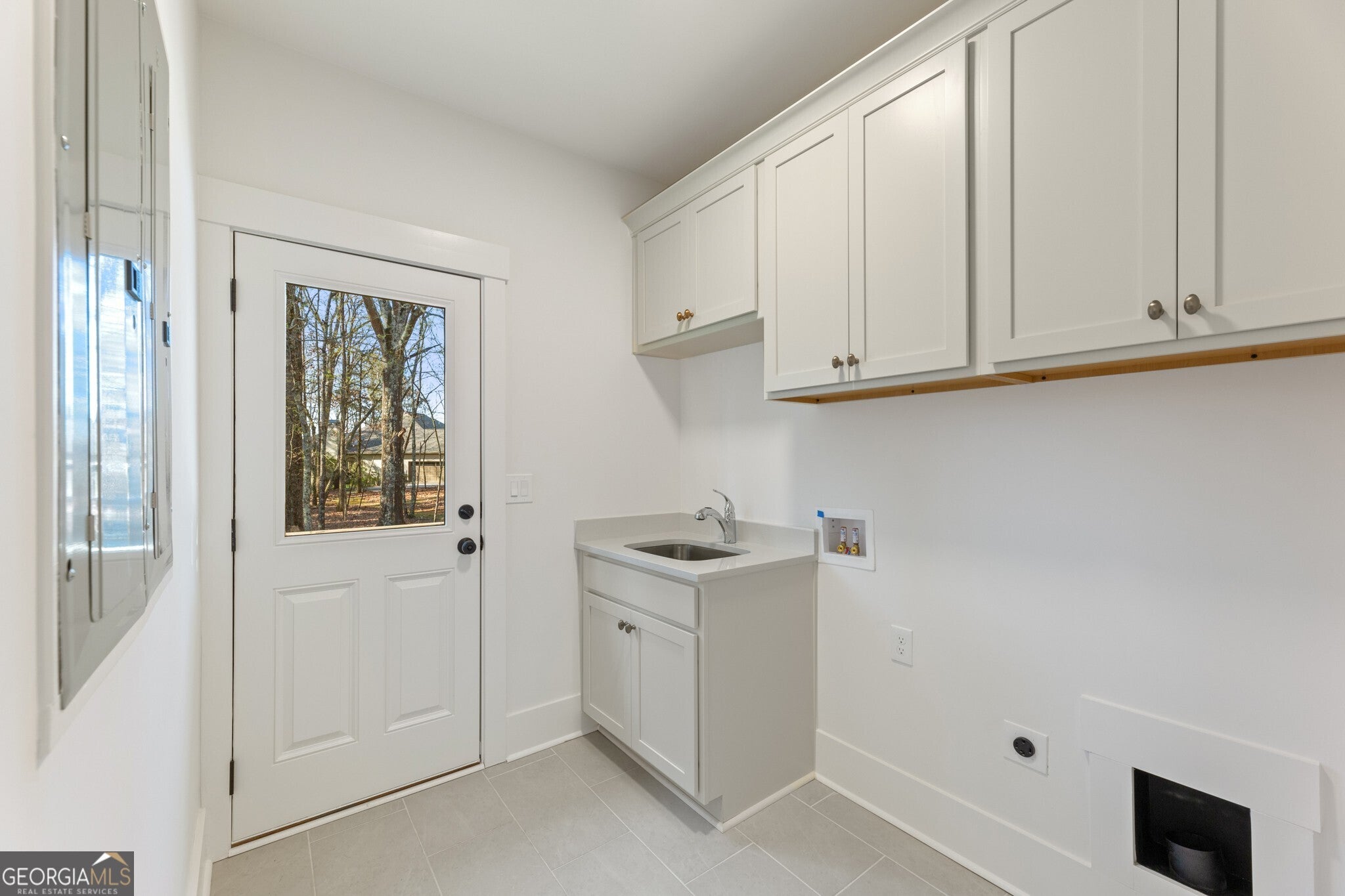 Cumming, Georgia, 30041, United States, 4 Bedrooms Bedrooms, ,5 BathroomsBathrooms,Residential,Active,1967121